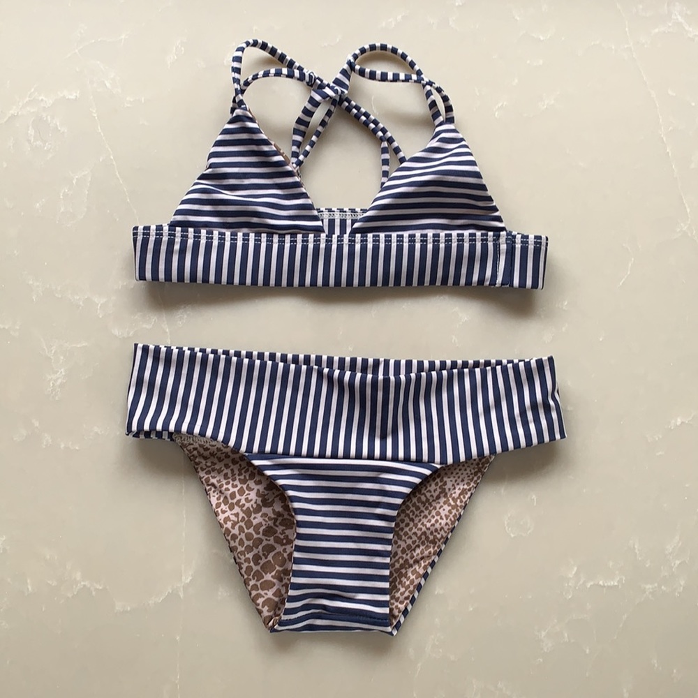 FINAL PRICE  - Brand new “timeless” never worn acacia hon…